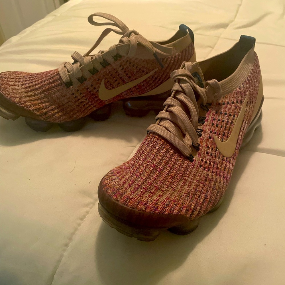 Vapormax Flyknits size 9 womens